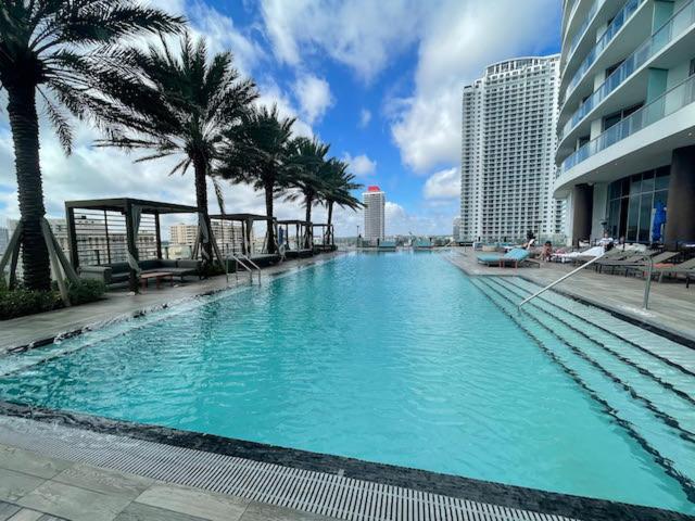 Stay At The Top With Amazing Views By Rent4Us Hollywood Exterior foto